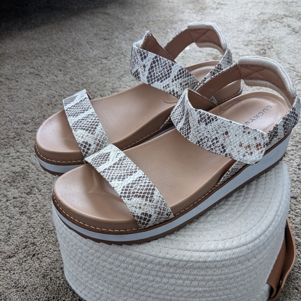 Chunky Snakeskin Pattern Sandals
